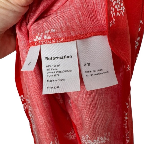 Reformation | Preston Mini Dress in Red Floral Linen 6 - Picture 4 of 5